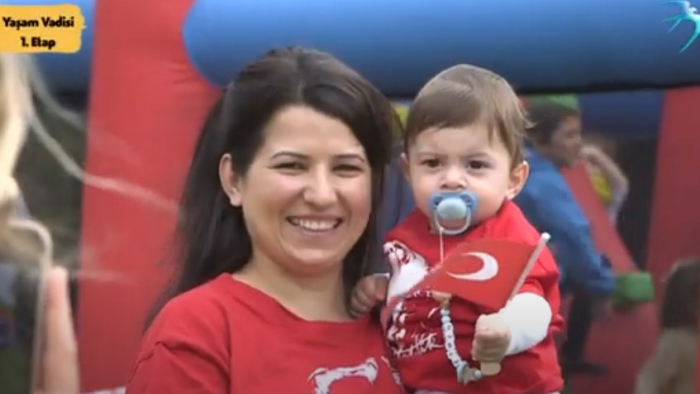 BEYLİKDÜZÜ'NDE 'ANNELER GÜNÜ ŞENLİĞİ'